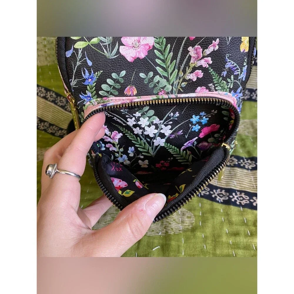 Betsey Johnson Black Wildflower Puppy Dog Mini Backpack Kawaii Harajuku Kidcore